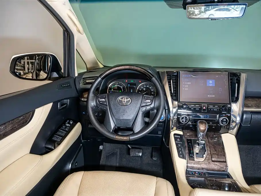 Toyota Vellfire 2023 Crown Hybrid 2.5L HV Premium фото 12