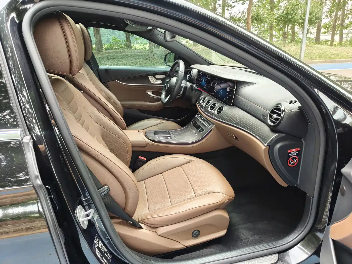 Mercedes-Benz E-Class 2021 E 300 L Fashion фото 11