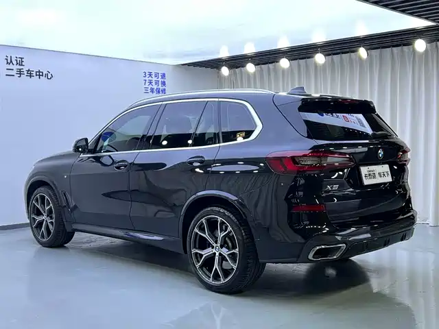 BMW X5 (Import) 2021 Facelift xDrive40i Exclusive M Sport Package — фото 4