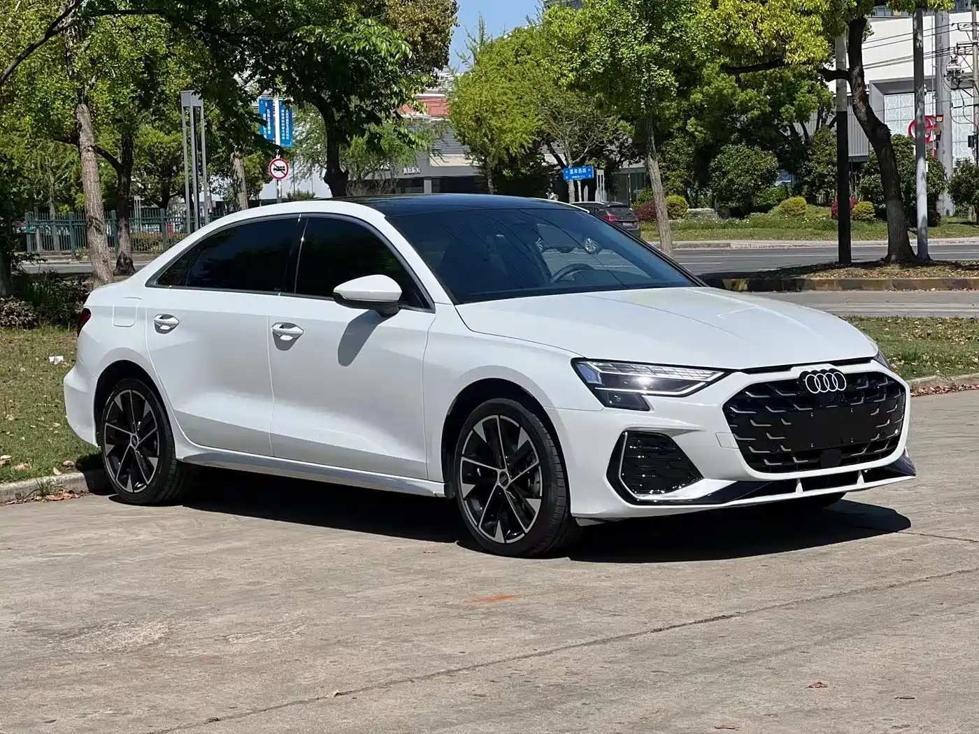 Audi A3 2025 A3L Limousine 35TFSI Flying Premium фото 3