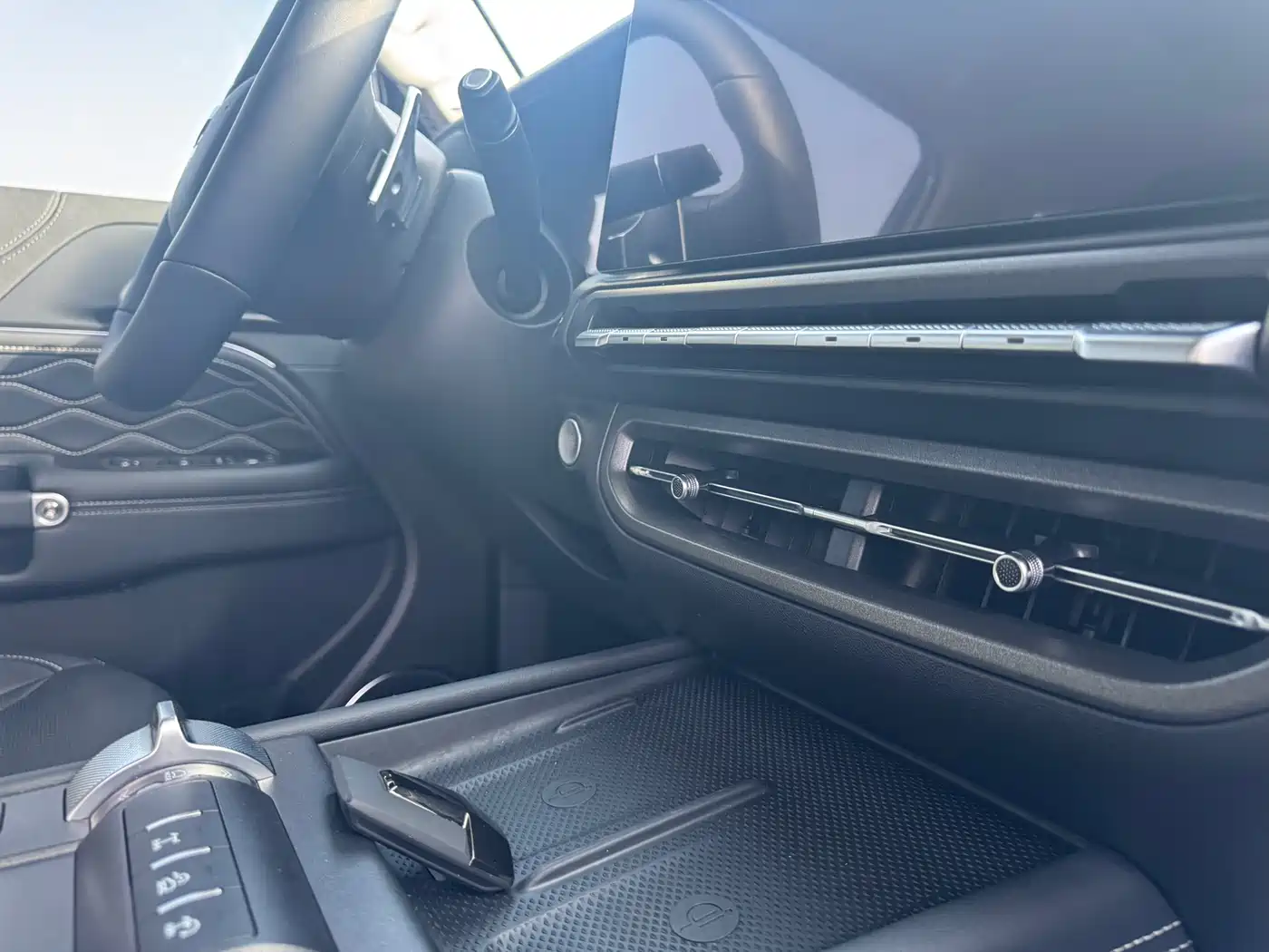 TANK TANK 300 NEW ENERGY