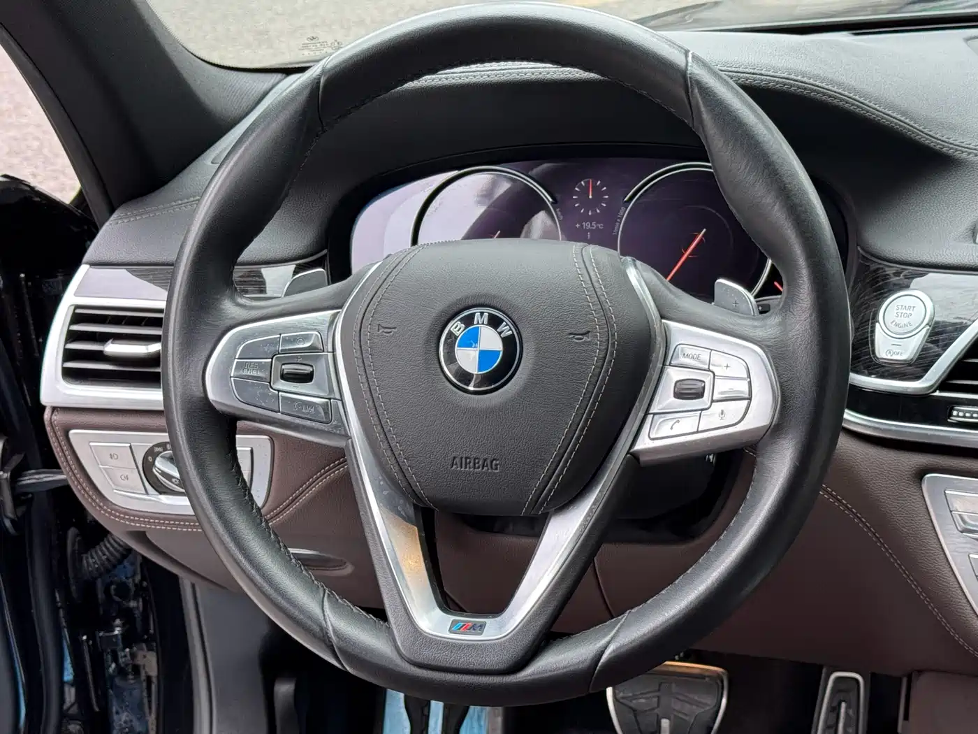 BMW 7 Series 2018 730Li Leading Type M Sport Package фото 9