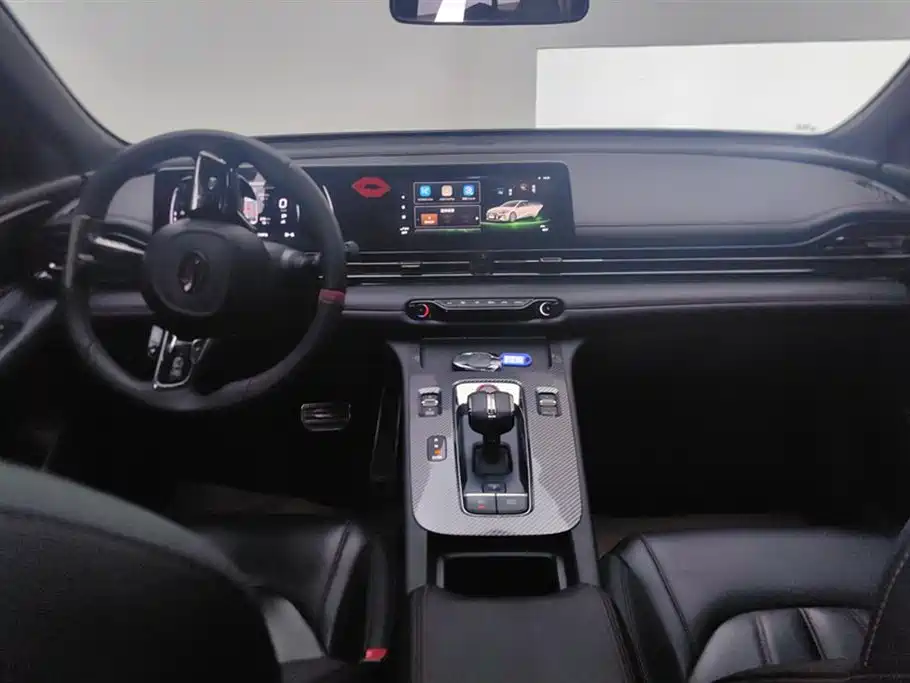 GAC Trumpchi Trumpchi Emkoo 2023 270T DCT J15 Edition фото 11