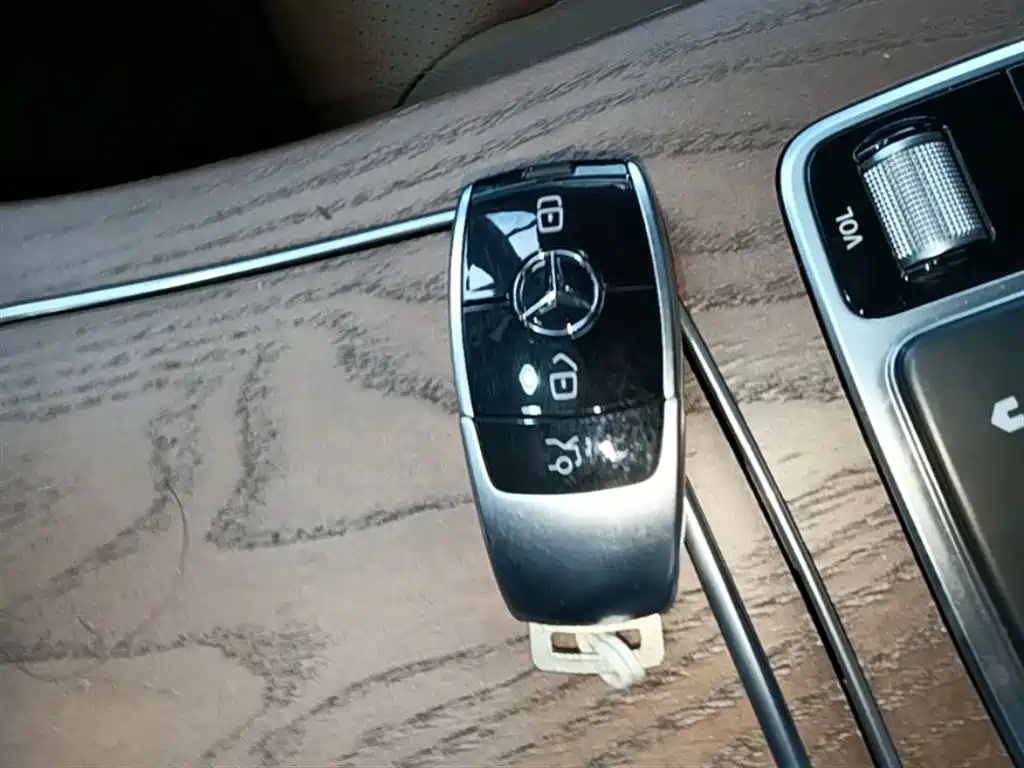 Mercedes-Benz E-Class 2023 E 300 L Luxury фото 9