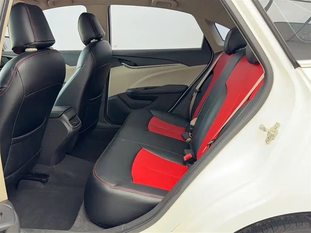Buick Excelle 2015 15N Manual Elite фото 20