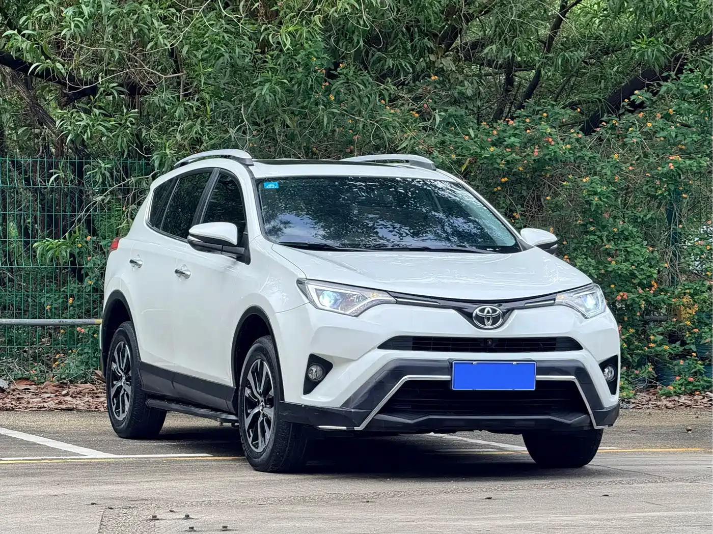 Toyota RAV4 Rongfang 2019 2.0L CVT 2WD Trend Edition China VI фото 3