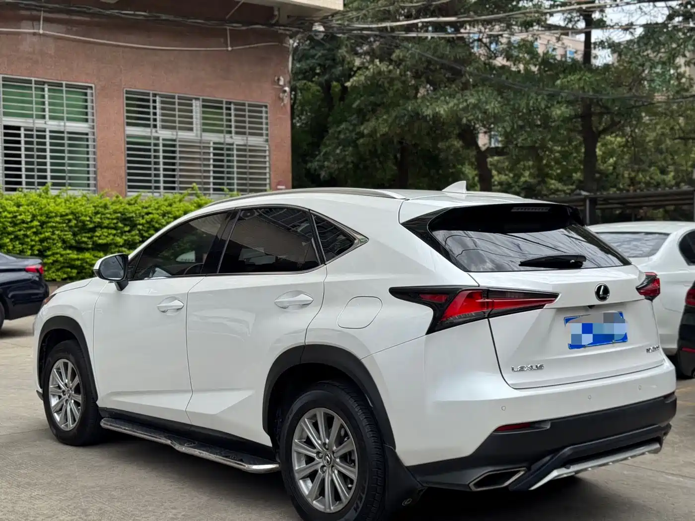 Lexus NX 2018 Model 300 FWD Fengxing Edition фото 3
