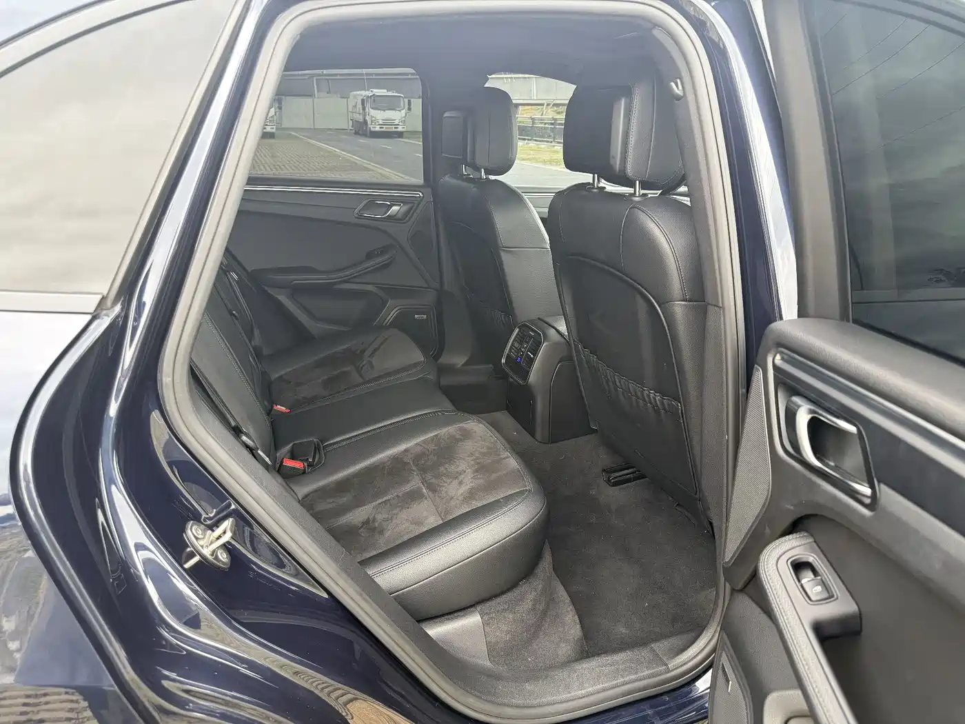 Porsche Macan 2017 Macan 2.0T фото 11