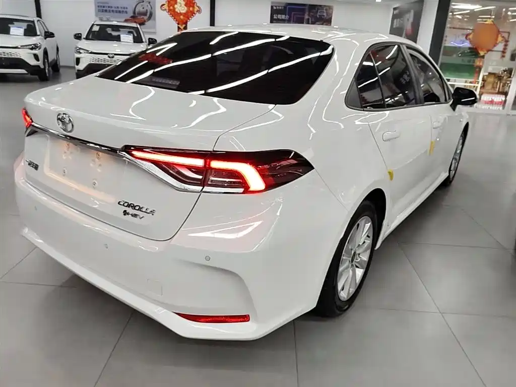Toyota Corolla 2024 Model 1.8L Smart Hybrid Elite Edition фото 7