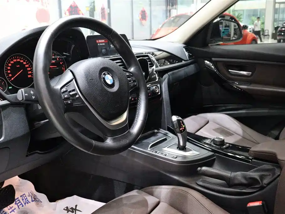 BMW 3 Series 2018 320Li Fashion Style фото 7