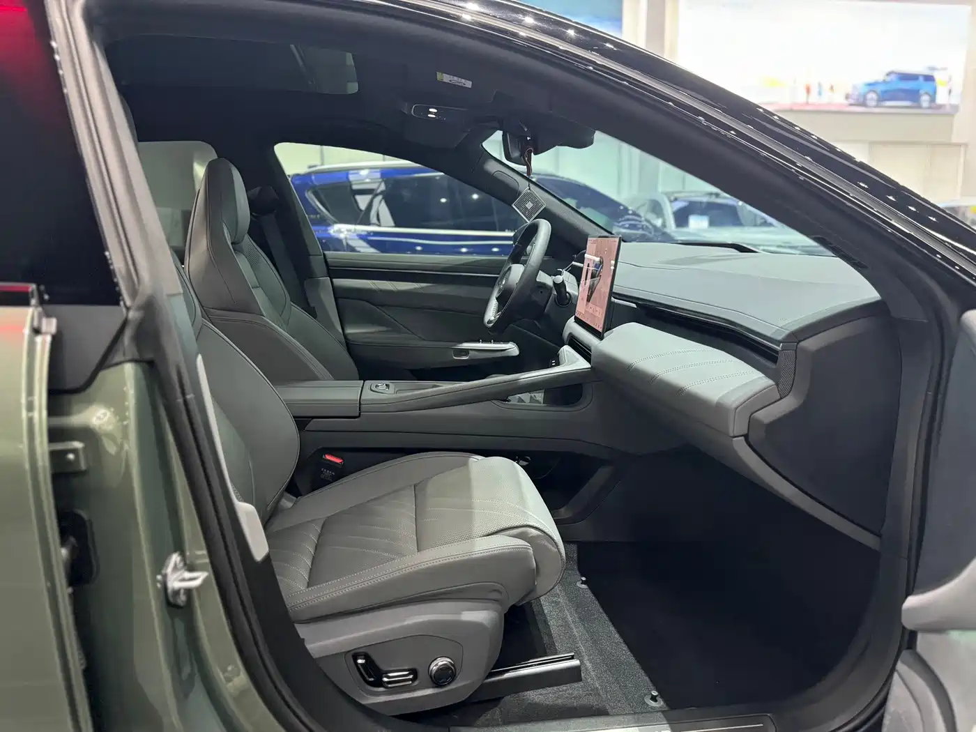 ZEEKR EXTREME KRYPTON 001