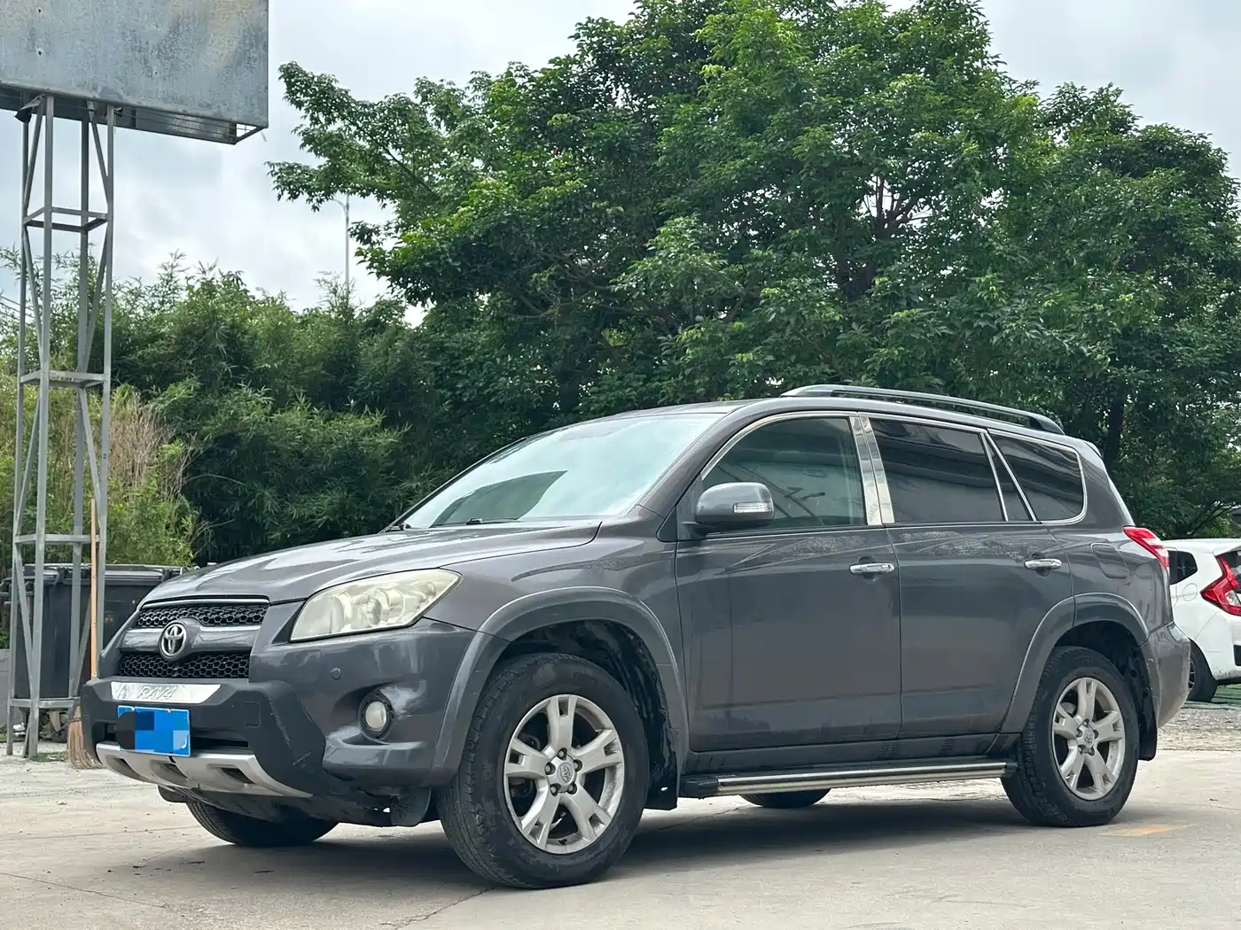 Toyota RAV4 Rongfang 2011 2.4L Automatic 4WD Luxury Edition