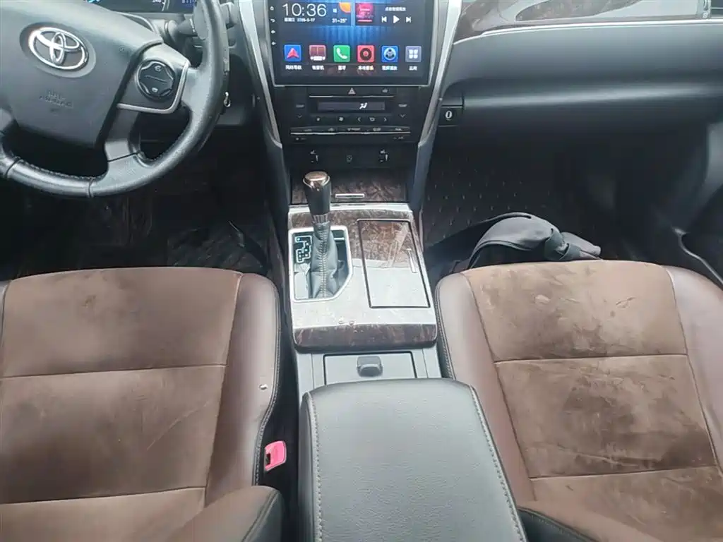 Toyota Camry 2016 2.0G 10th Anniversary Luxury Edition фото 14