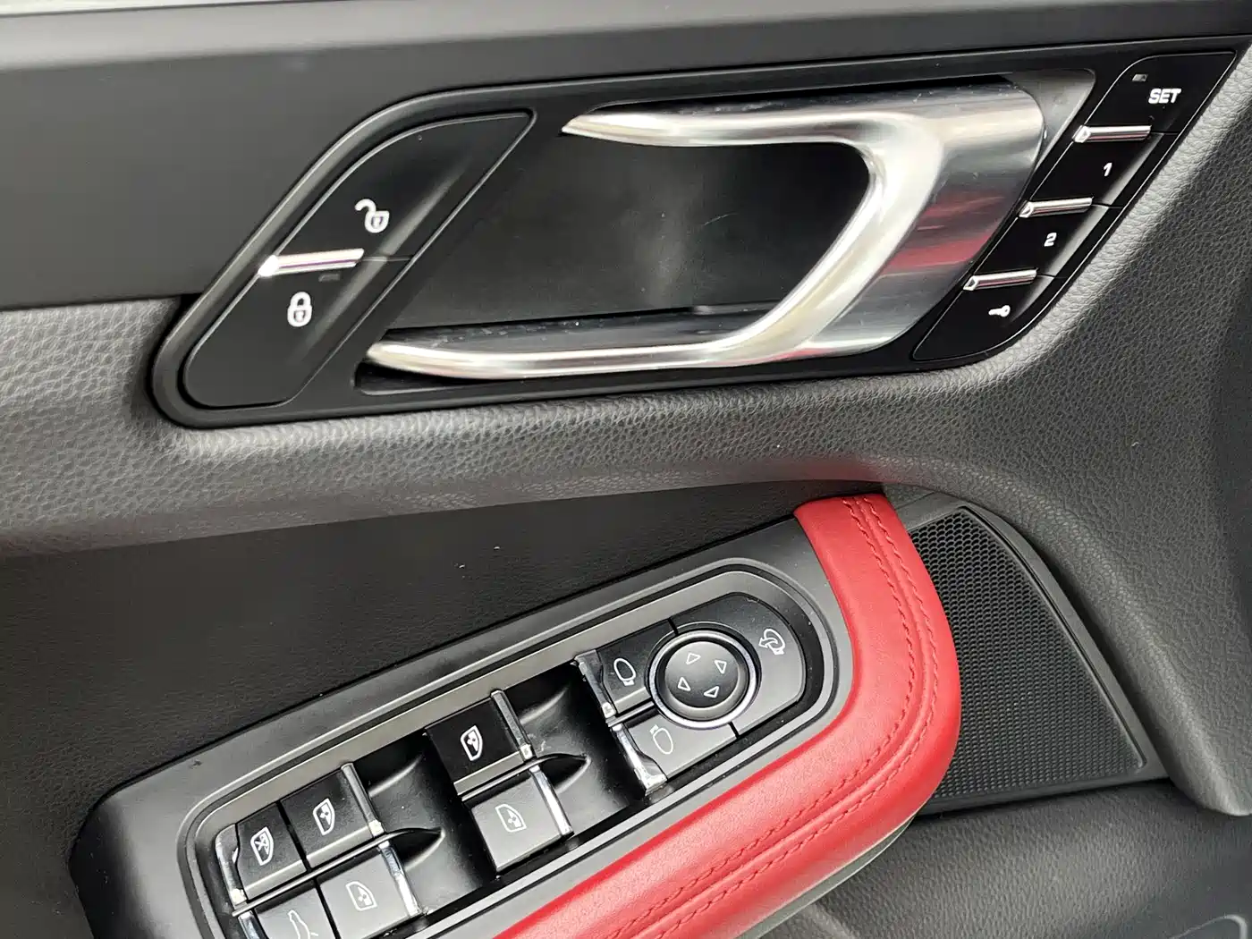 Porsche Macan 2017 Macan 2.0T фото 16