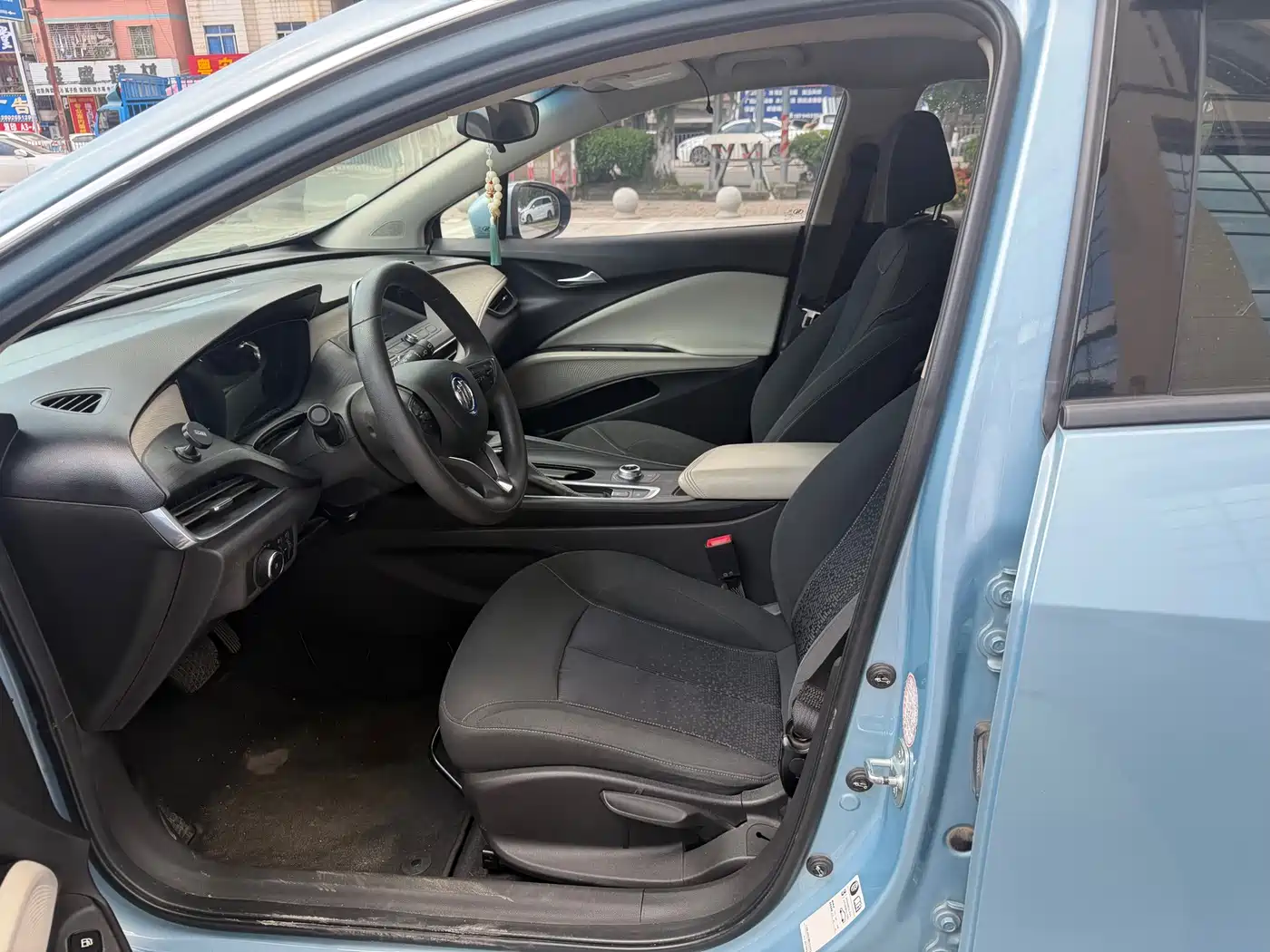 Photo 4 - Buick Velite 6