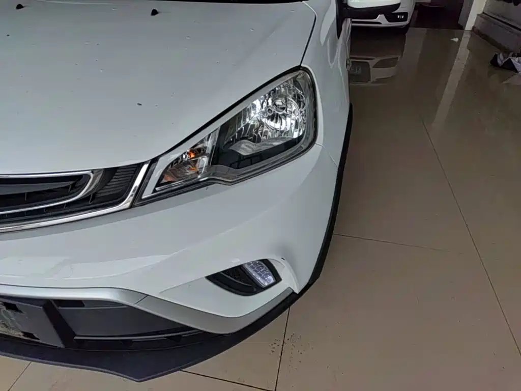 Geely Yuanjing X1 2018 2017 1.3L Auto Fun Edition