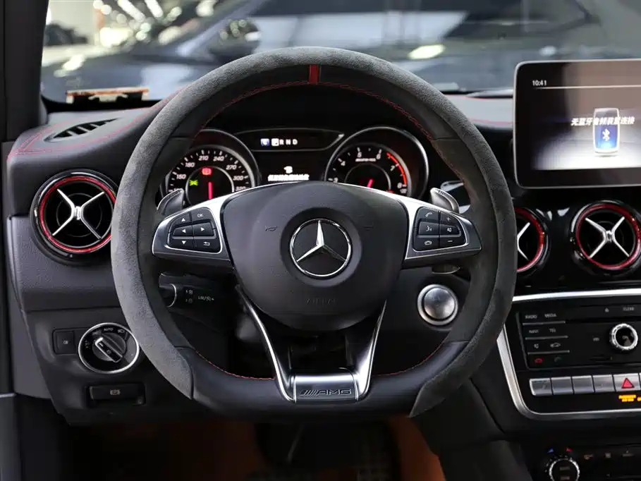 Mercedes-Benz GLA AMG 2017 Facelift AMG GLA 45 4MATIC фото 11