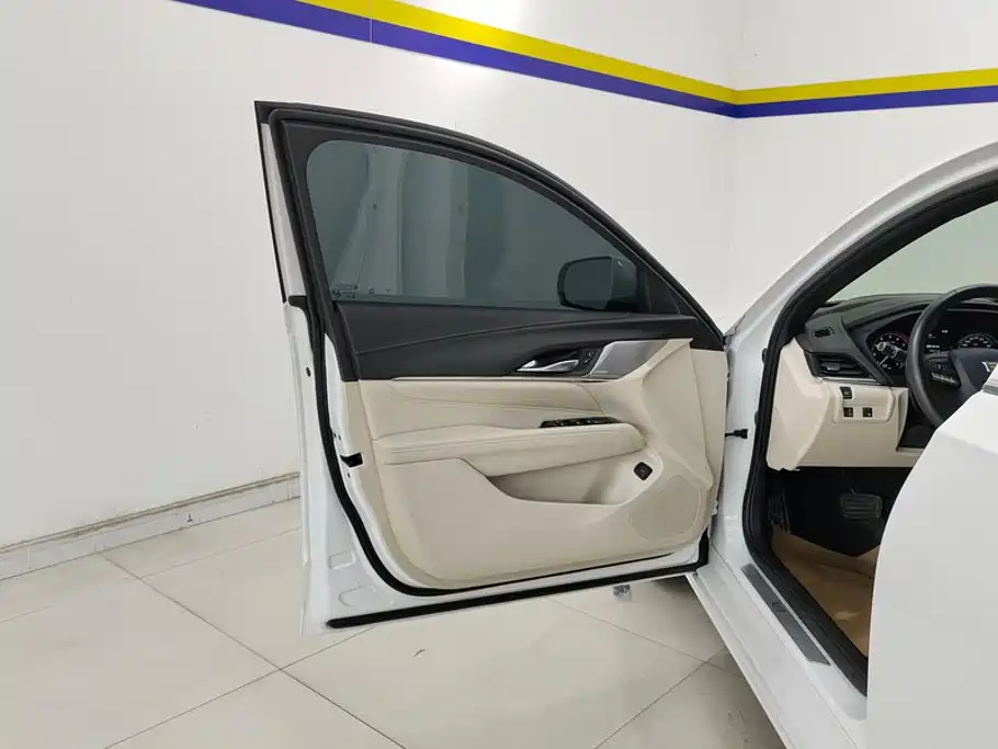 Cadillac CT4 2023 2023 25T Luxury Model