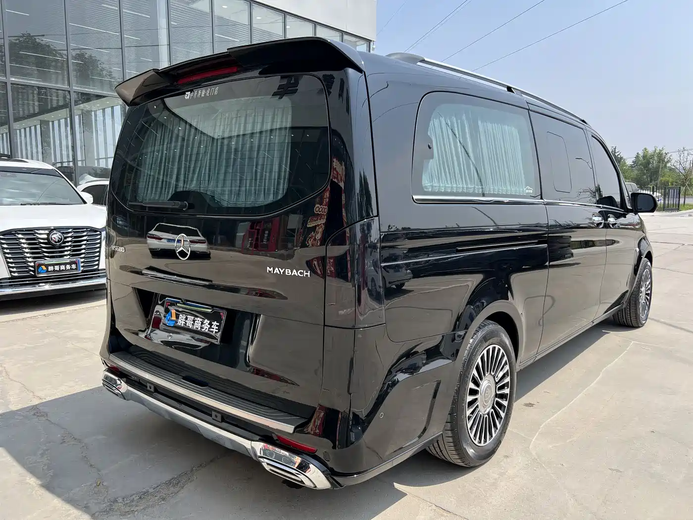 Mercedes-Benz Vito 2023 2.0T Business 7-Seater фото 11