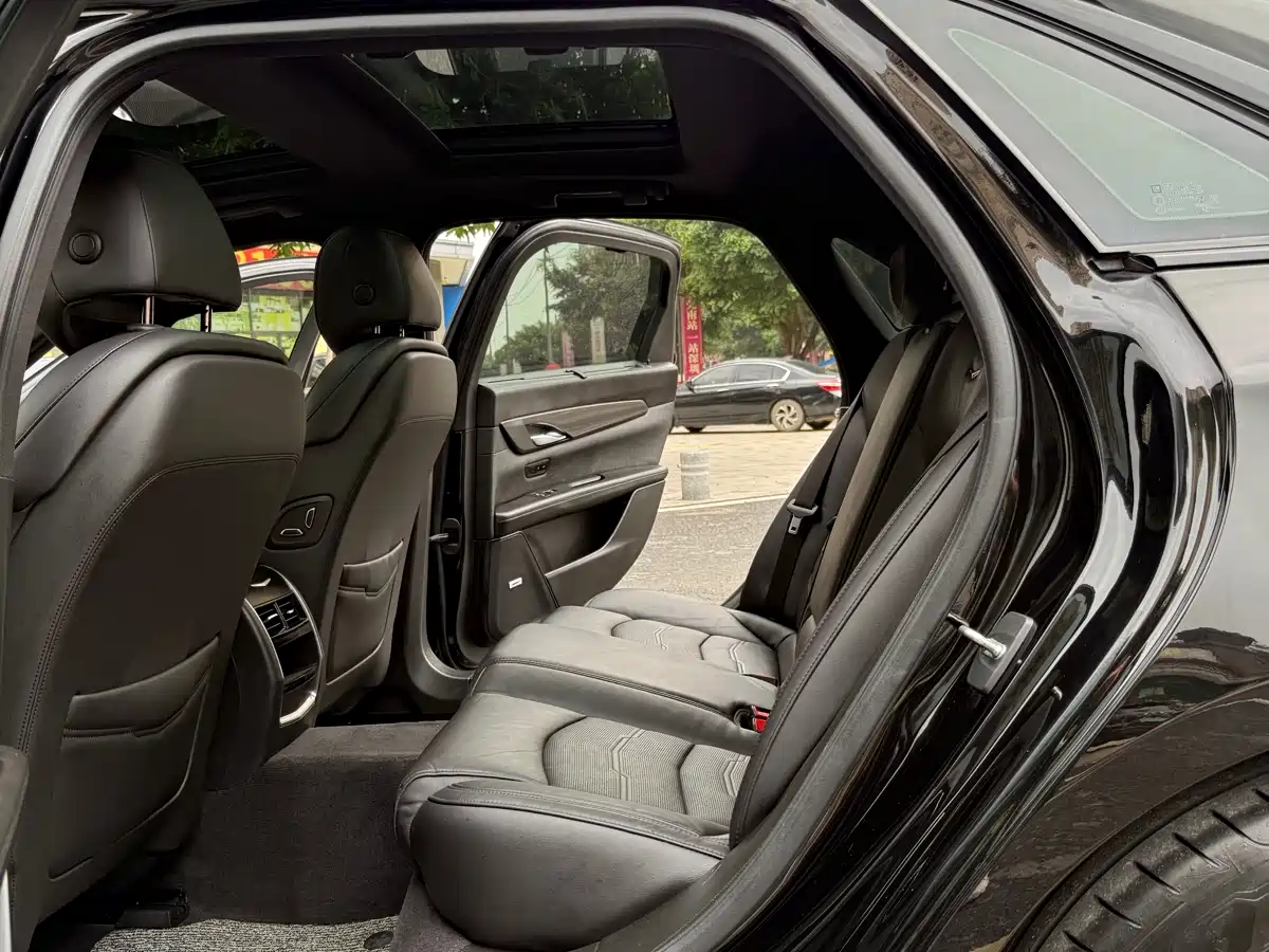 Cadillac CT6 2019 28T Leading Sport Model фото 28
