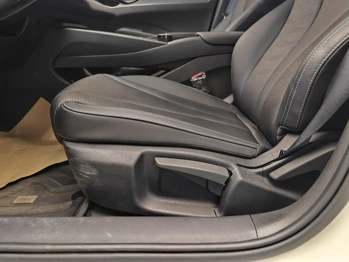 BYD Seal 06 New Energy 2026 DM-i Super Luxury Edition 128KM Premium фото 11