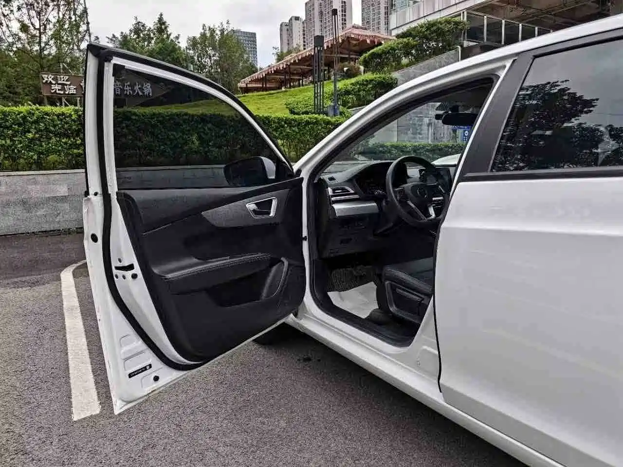 BYD Qin 2020 2019 1.5L Automatic Luxury Edition