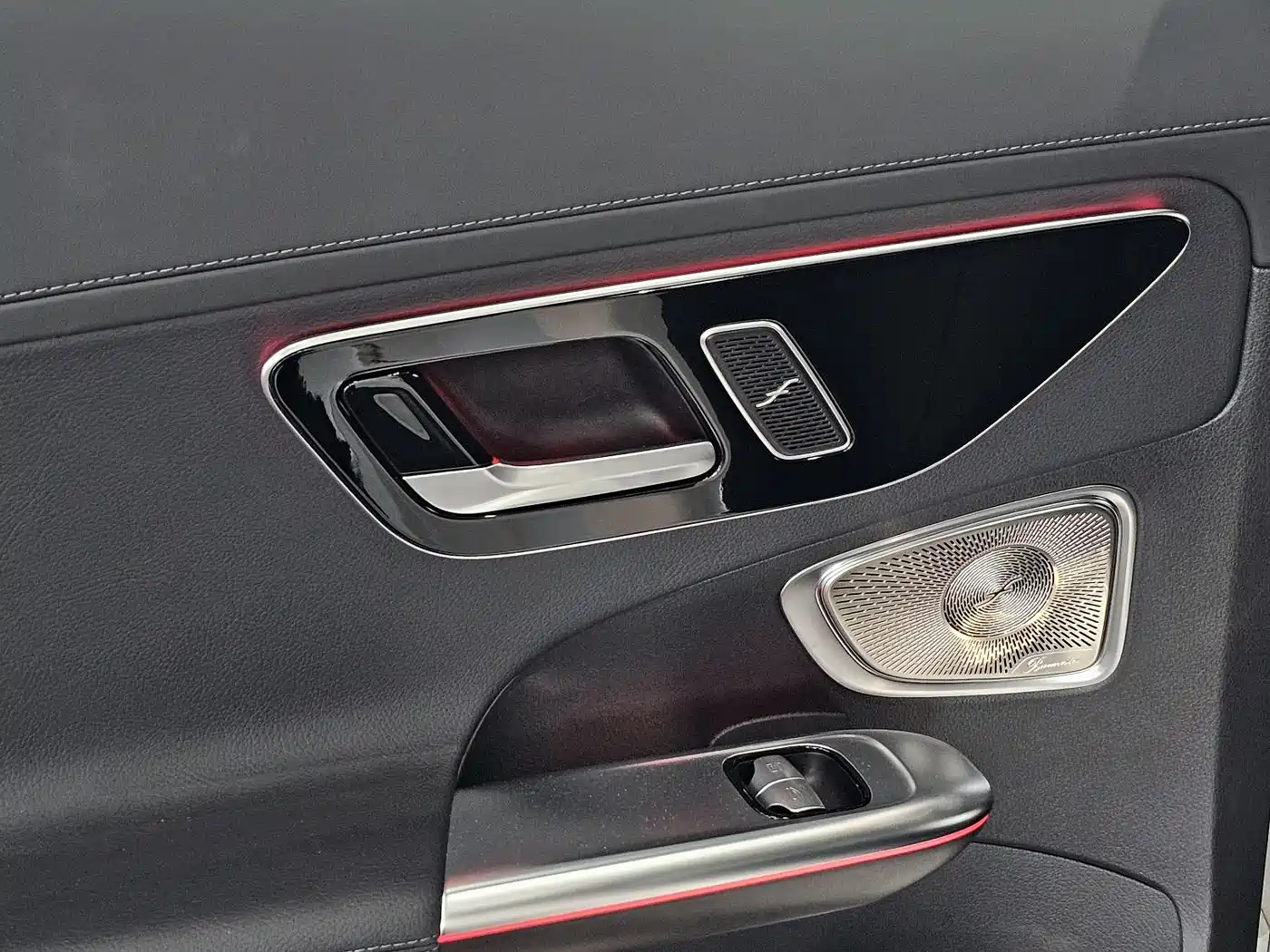 Mercedes-Benz C-Class 2025 C 260 L Night Sport Edition фото 11