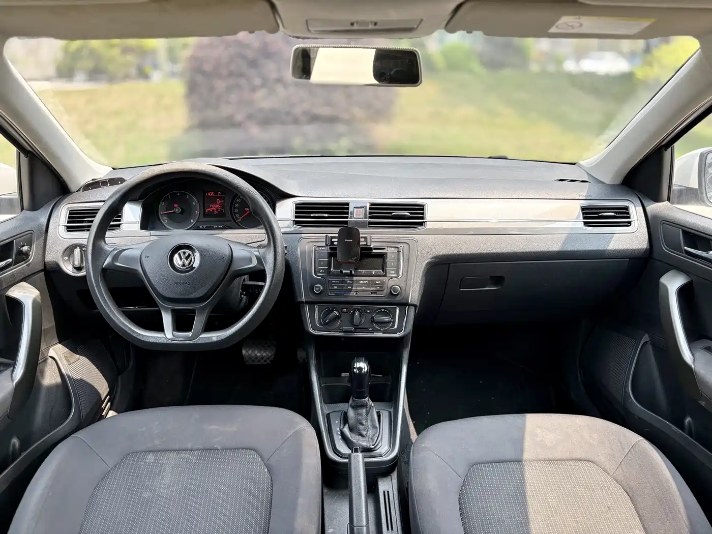 Volkswagen Santana 2017 Gran Santana 1.6L Auto Trendline фото 6