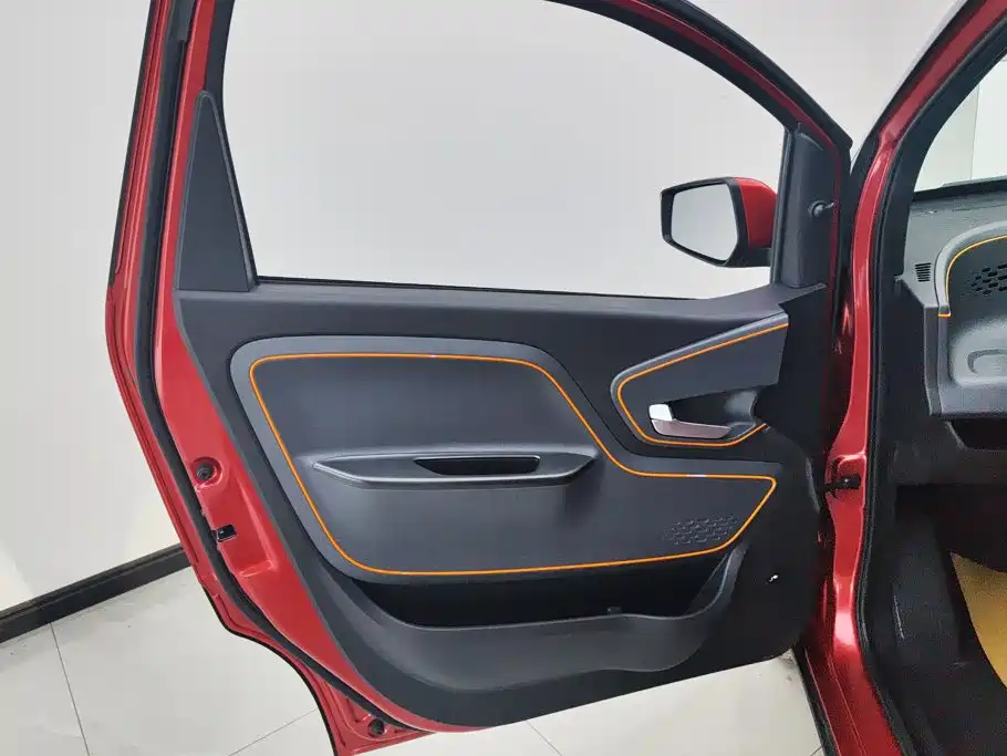 Фото 7 - Baojun E100