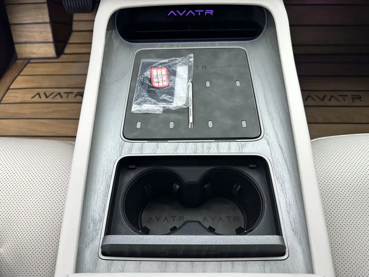 Avatr 12 2023 650 Triple Laser AWD Performance Edition фото 15
