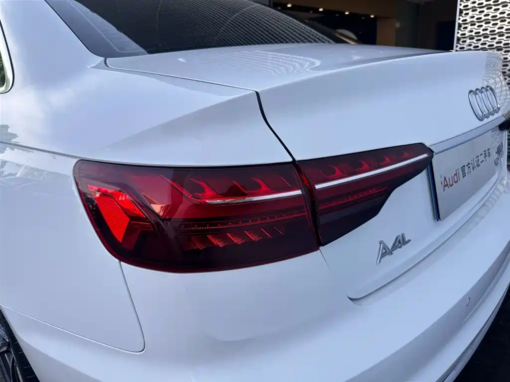 Audi A4L 2022 40 TFSI Fashion Elegance фото 16