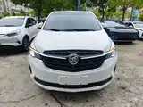 Фото 3 - Buick GL8