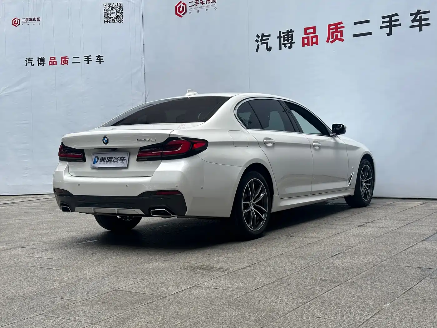 BMW 5 Series 2022 525Li M Sport Package фото 15
