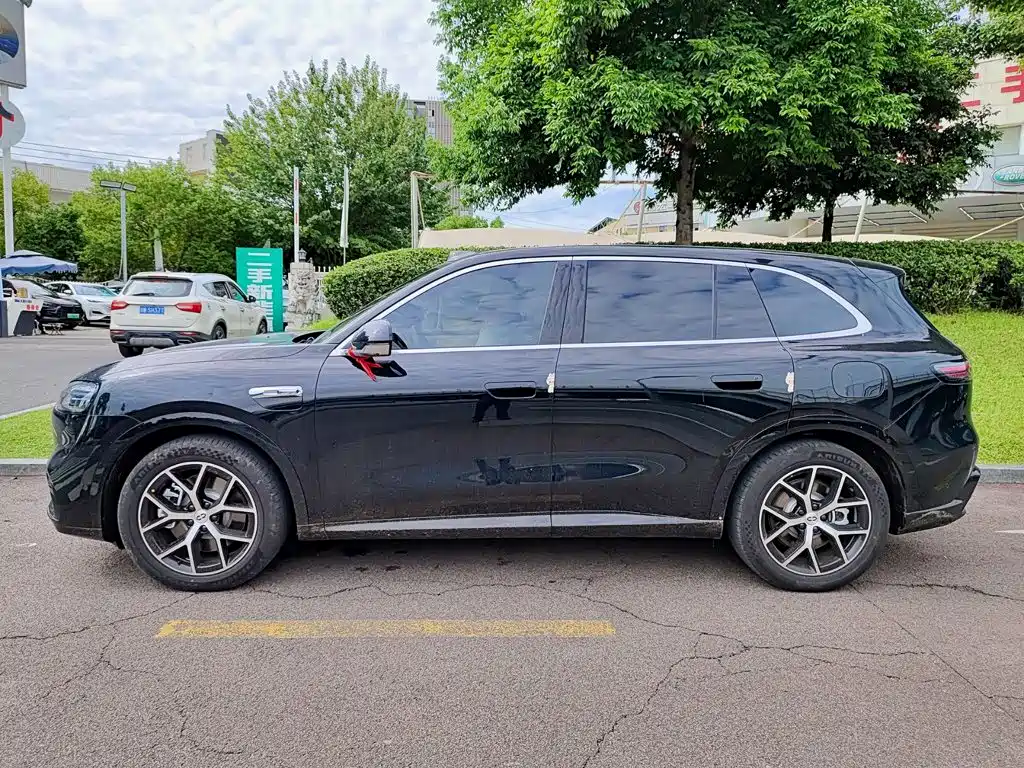 2026 Aito AITO M6