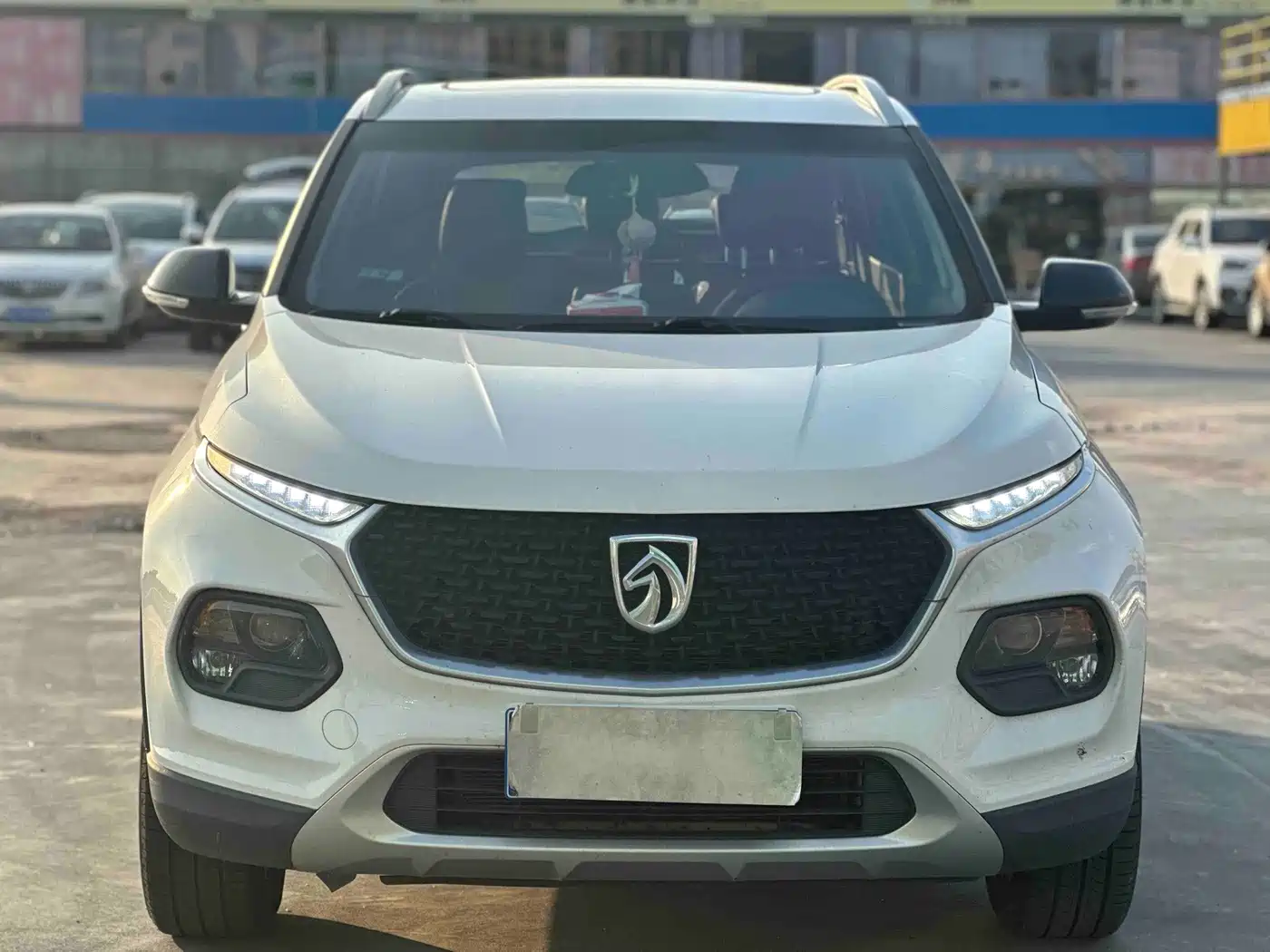 Photo 2 - Baojun 510
