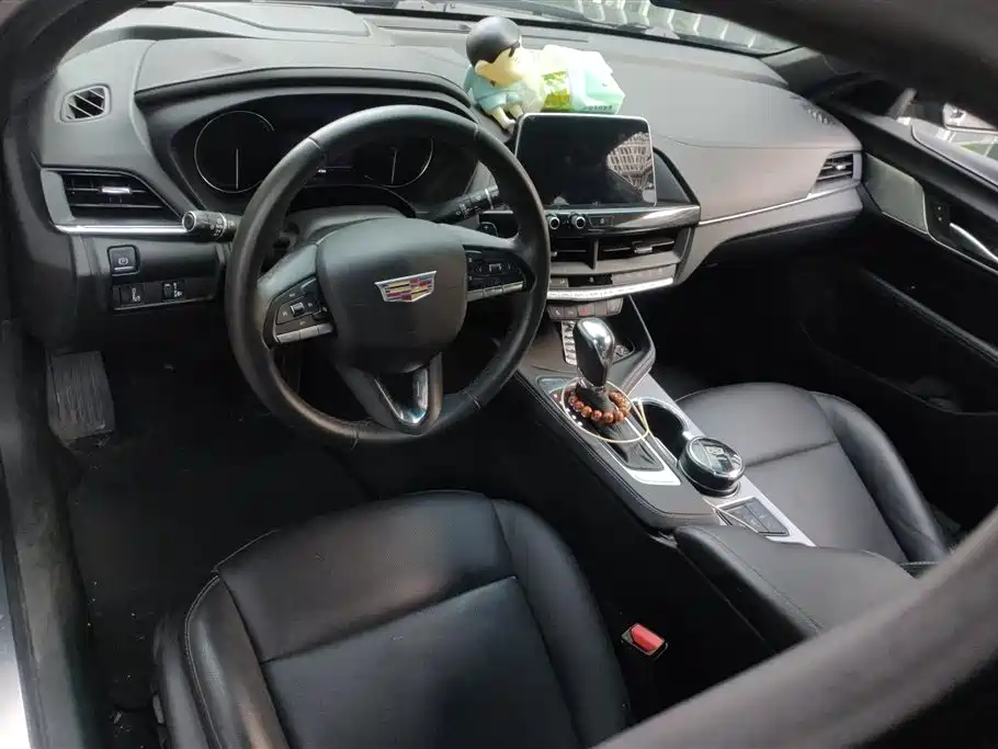 CADILLAC CT4