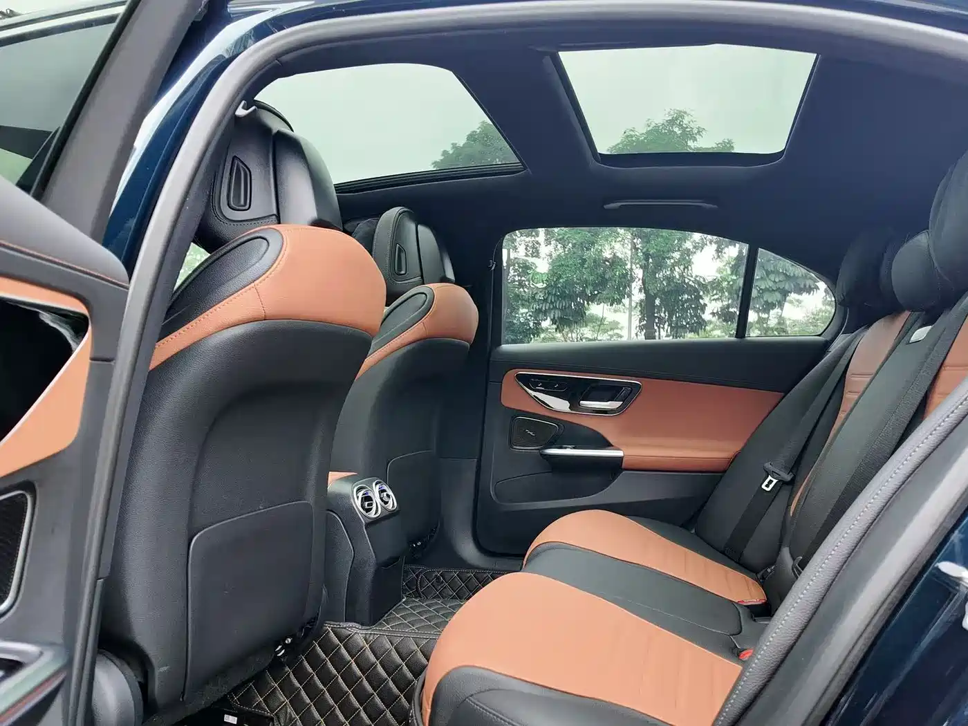 Mercedes-Benz C-Class 2022 C 260 L Sport Edition фото 8