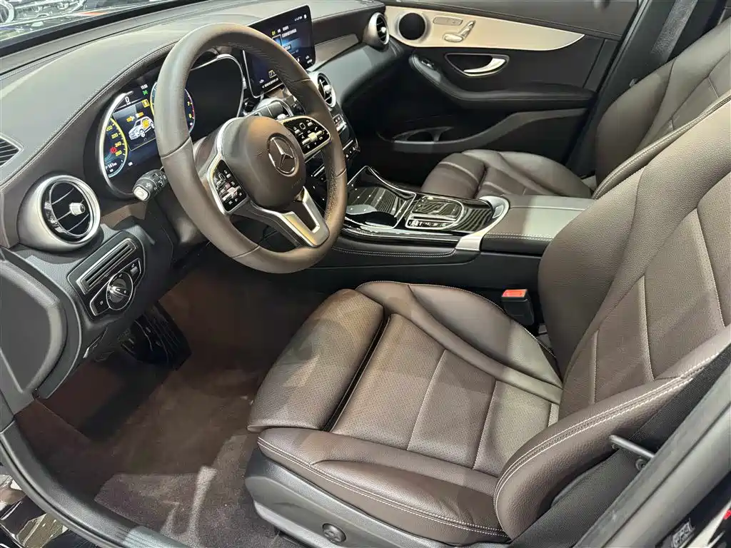 Mercedes-Benz GLC 2022 Facelift GLC 260 L 4MATIC Dynamic фото 8