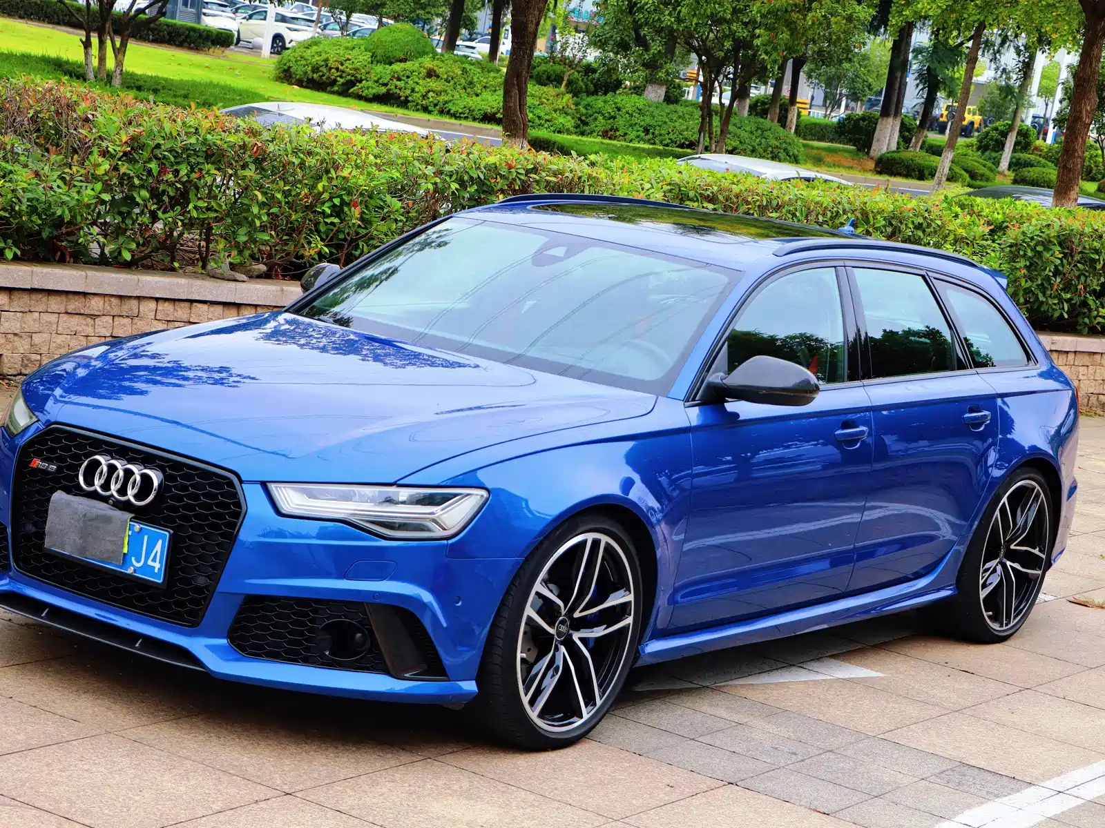 Фото 3 - Audi RS 6