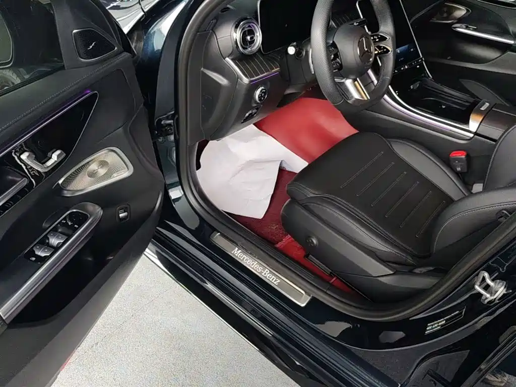 Mercedes-Benz C-Class 2023 Facelift C 260 L Night Sport Edition фото 16