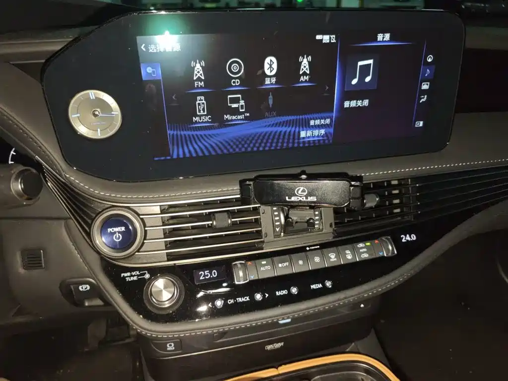 Lexus LS 2021 2021 500h Luxury Edition