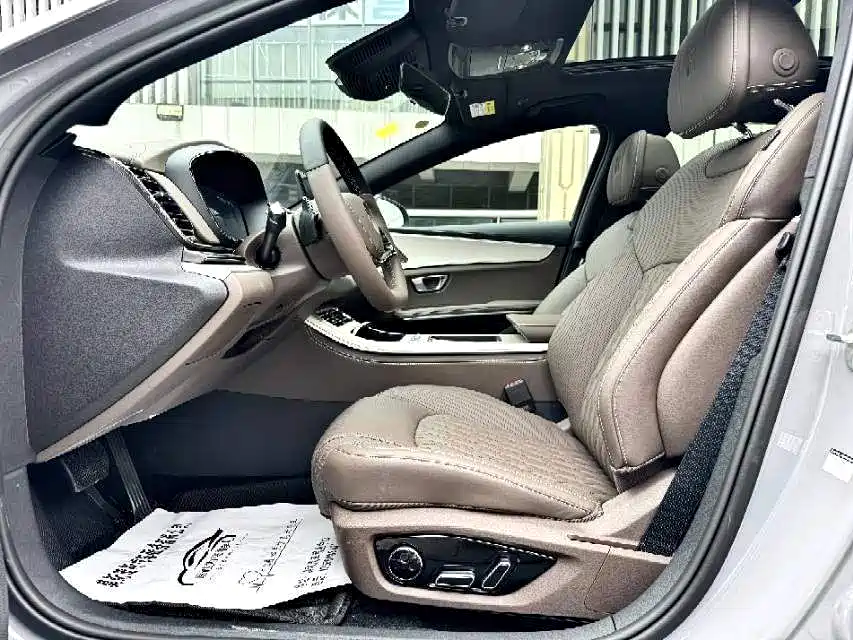 BYD Han 2026 2026 DM-i Intelligent Driving Edition 245KM Navigation Edition