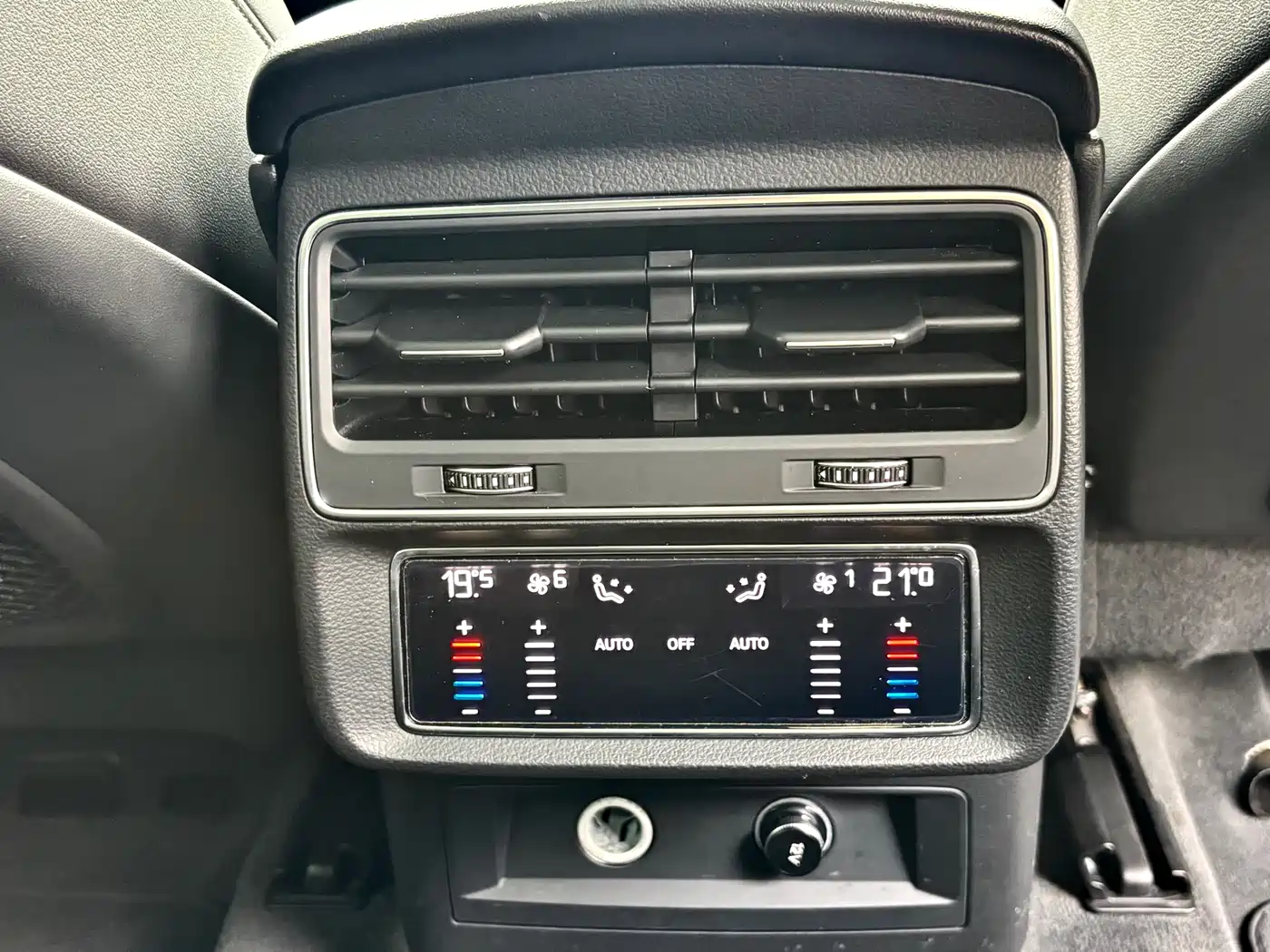 Audi Q7 2022 55 TFSI quattro S line Sport фото 18