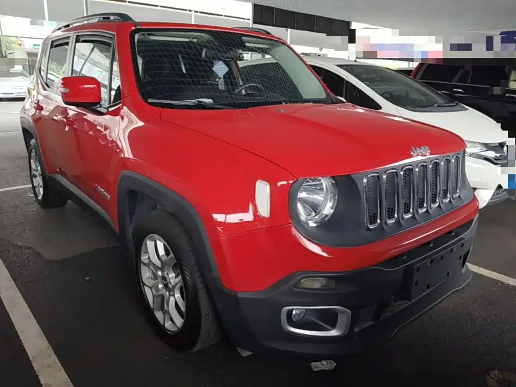 Photo 4 - Jeep Renegade