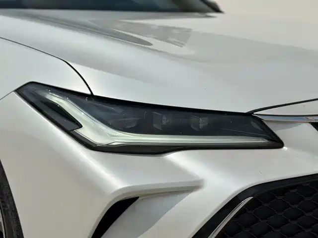 Toyota Avalon 2023 2.5L Luxury Edition — фото 4
