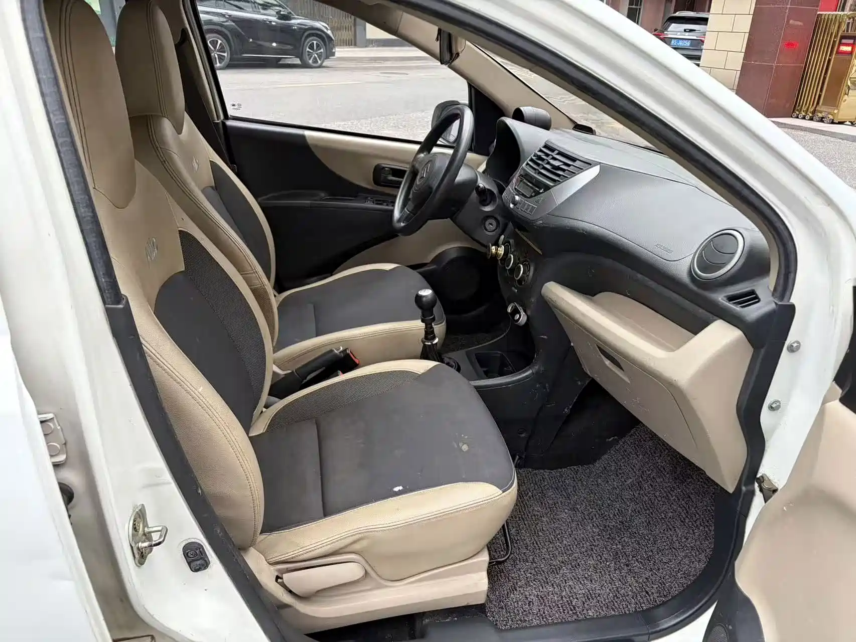 Фото 9 - Suzuki Alto