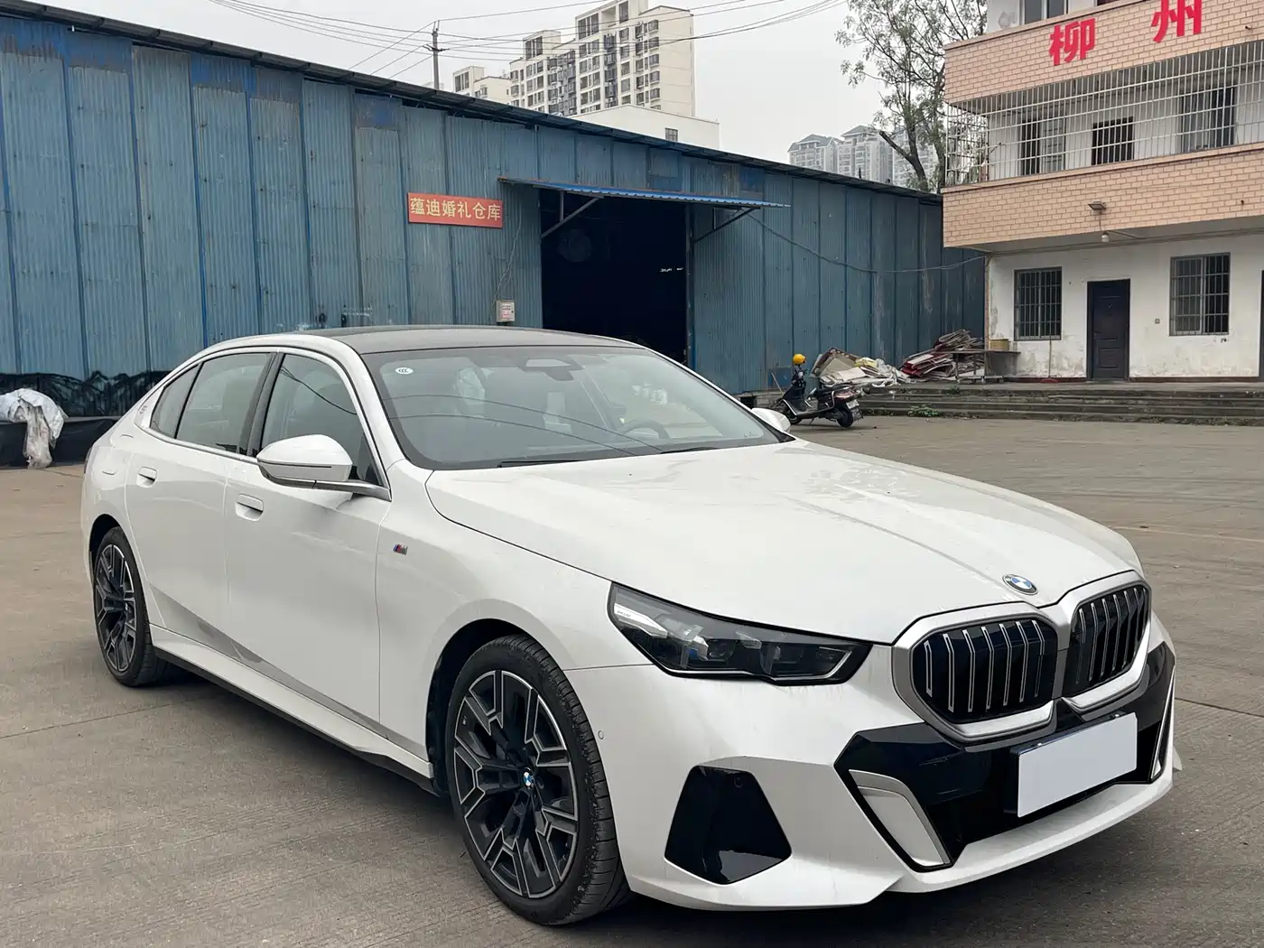 BMW 5-SERIES