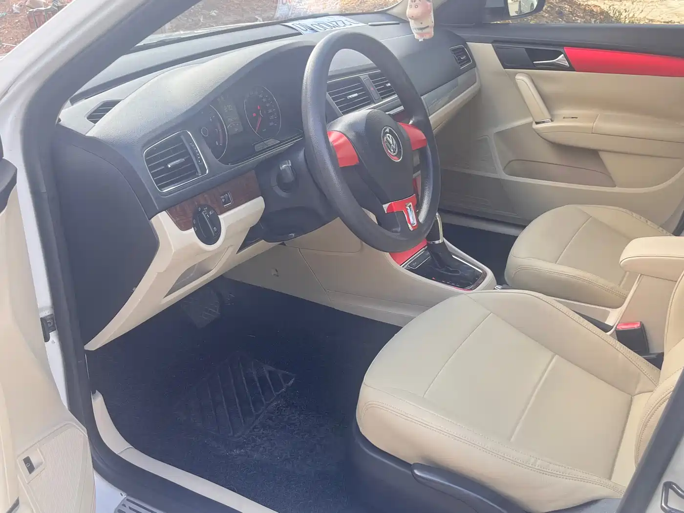 Volkswagen Lavida 2013 Facelift 1.4TSI DSG Comfort фото 9
