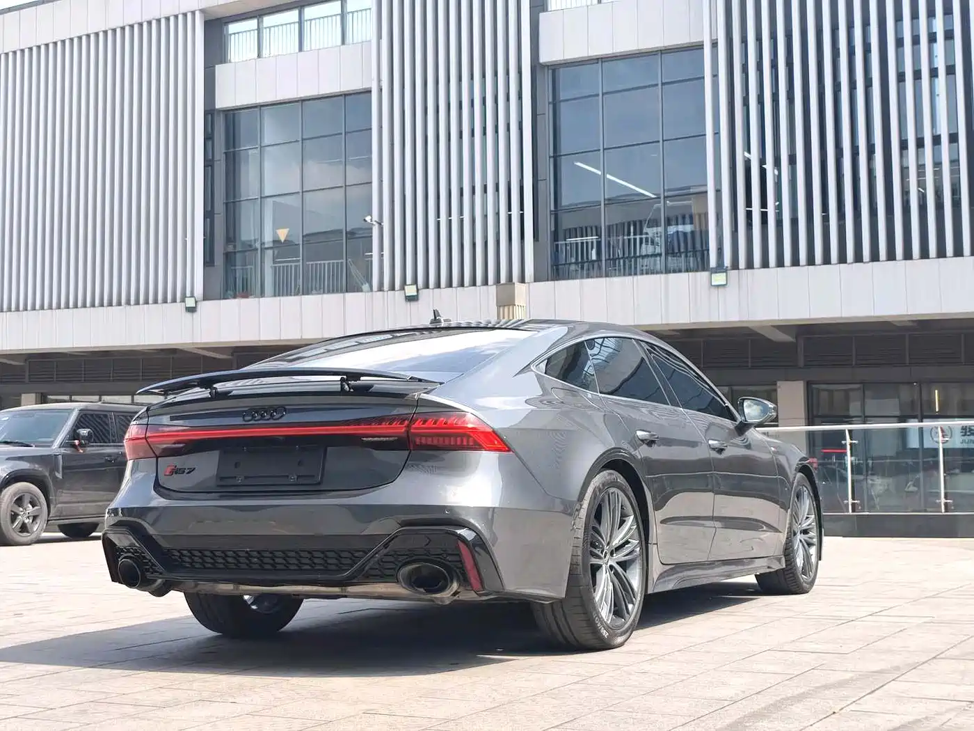 Audi A7 2023 Model 45 TFSI Premium Selection Edition фото 7