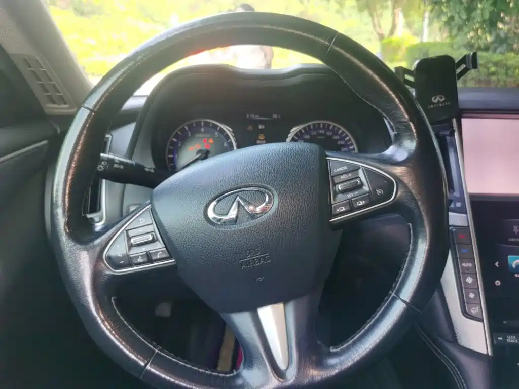 Infiniti Q50L 2016 2016 Model 2.0T Joy Edition